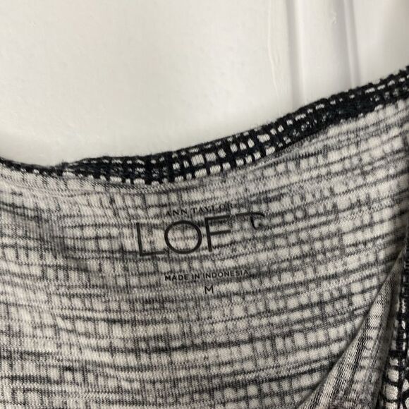 Loft Black and White Textured Pattern Crew Neck Tank Size Medium - Picture 4 of 7